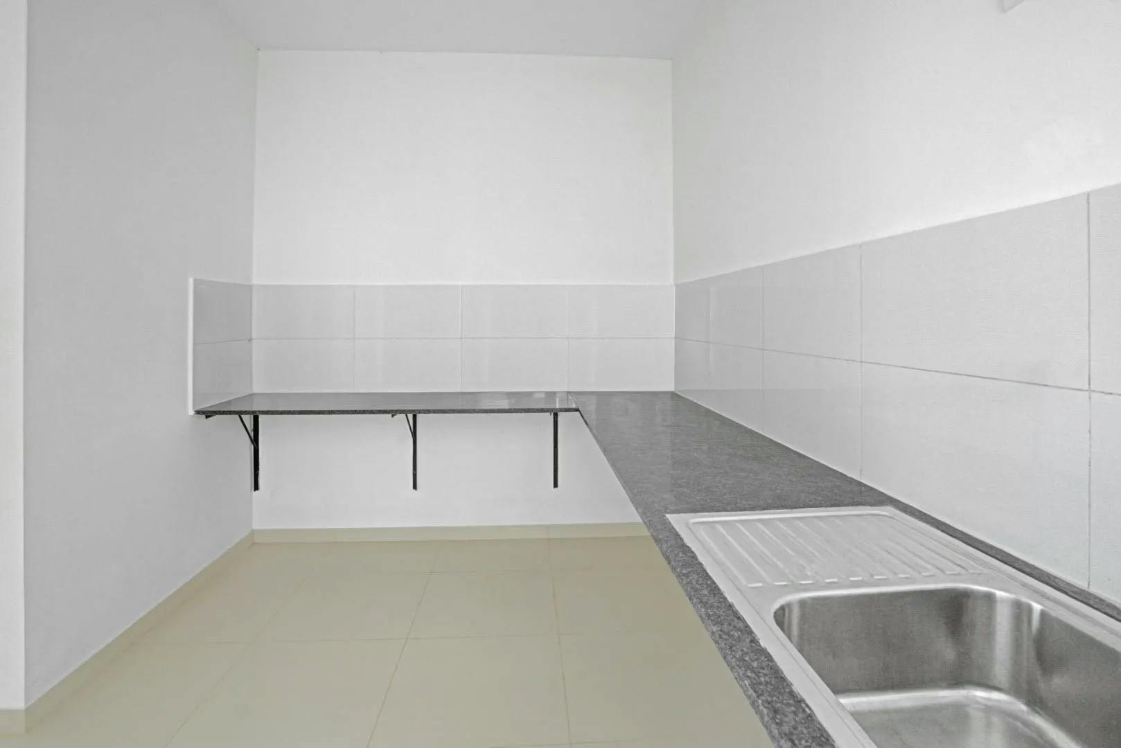 Kitchen-3.jpg