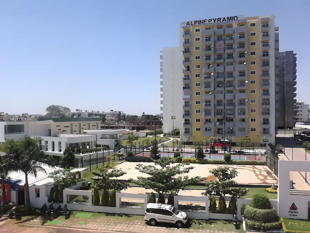 Alpine Pyramid image